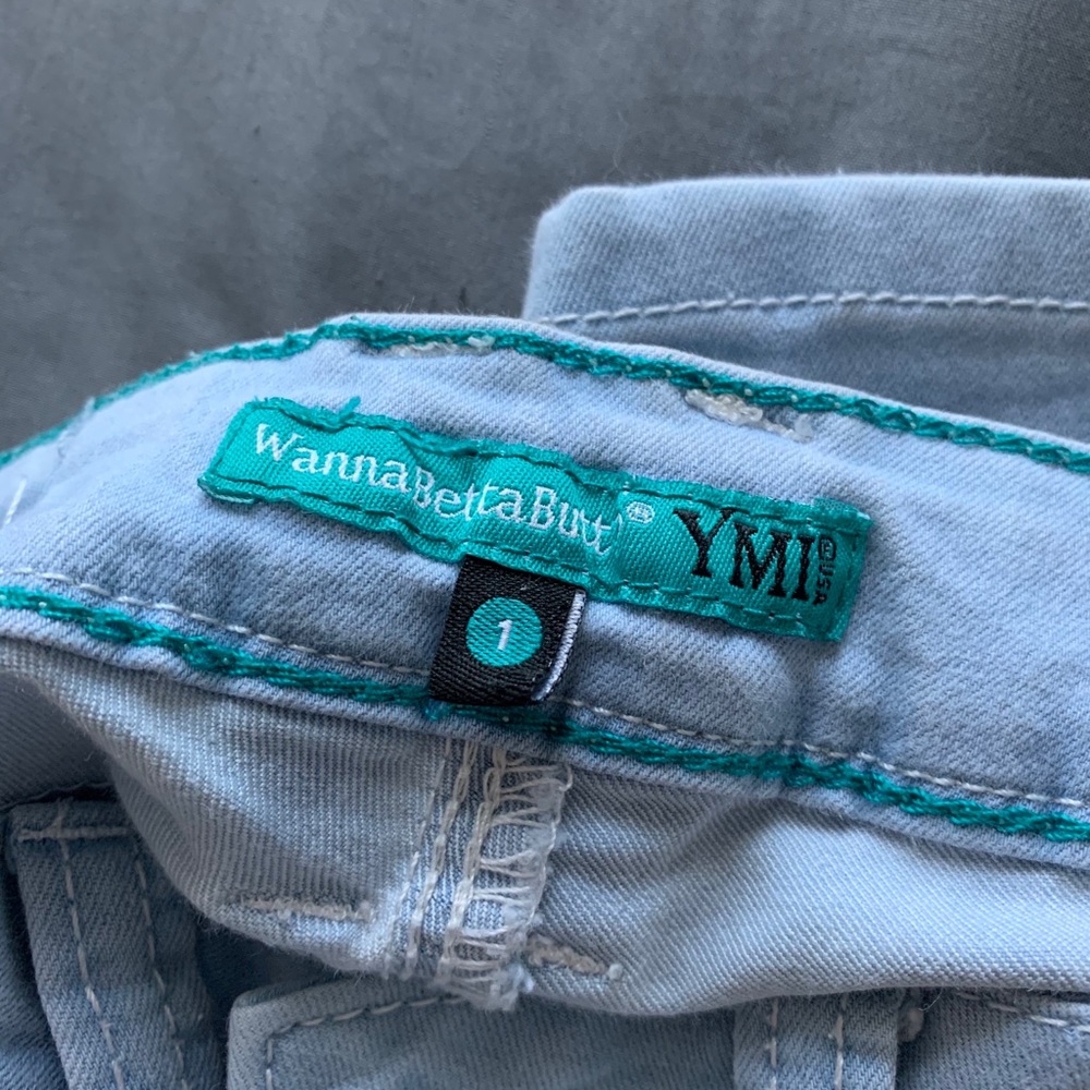 Jeans - Picture 3 of 3
